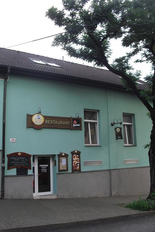 Restaurant Švejk a Pension Brno Buitenkant foto